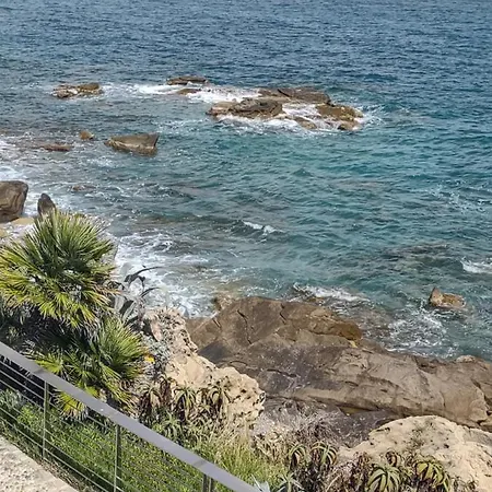 Σαλέ Sixdays 2 *